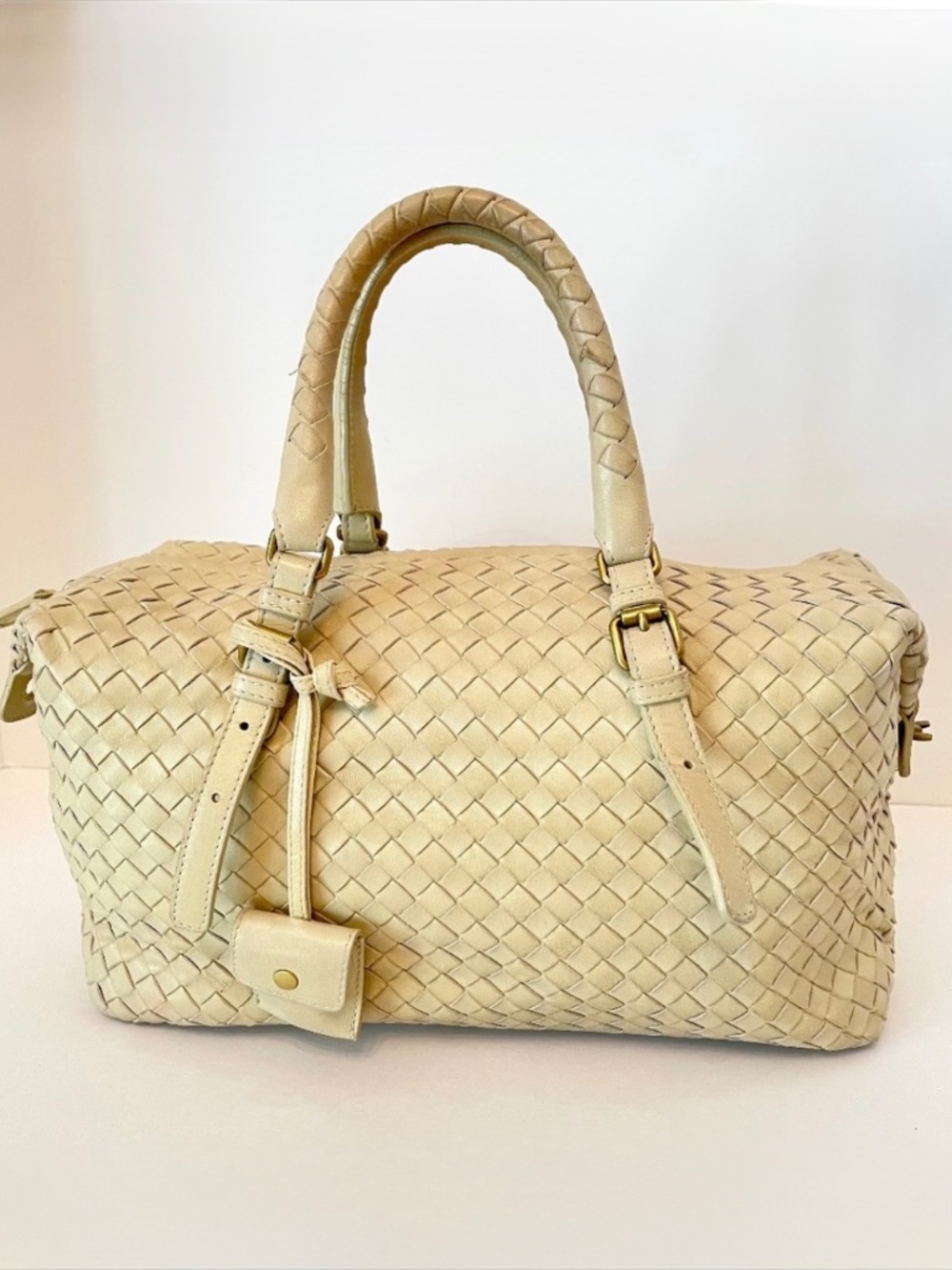 Bottega Veneta Intrecciato Leather Montaigne Satchel Beige/Blue